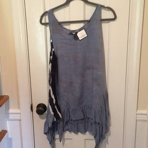 Sleeveless tank with ruffle edge